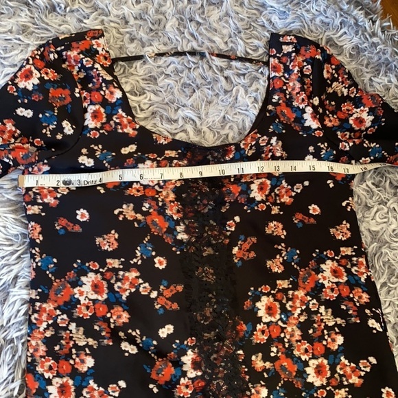 Socialite Black Floral Lace Tunic Dress Size Small - Picture 8 of 13